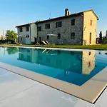 Borgo Degli Angeli E San Vitale