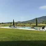 Borgo Degli Angeli E *