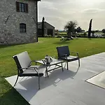 Borgo Degli Angeli E San Vitale
