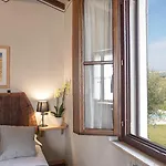 Borgo Degli Angeli E San Vitale