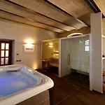 Borgo Degli Angeli E
