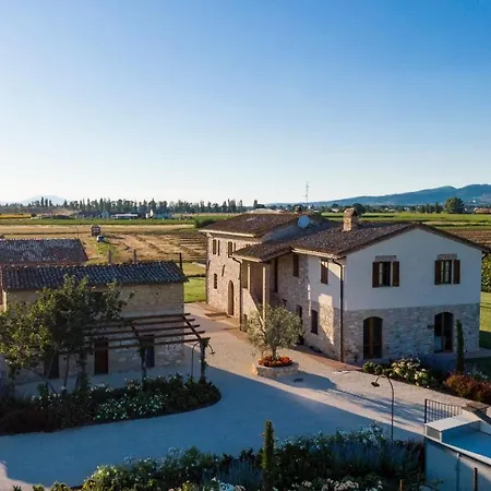 Borgo Degli Angeli E San Vitale