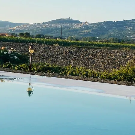 Borgo Degli Angeli E Сан-Витале