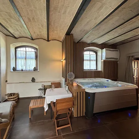 Borgo Degli Angeli E *