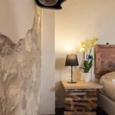 ファームステイ Borgo Degli Angeli E サン・ヴィターレ