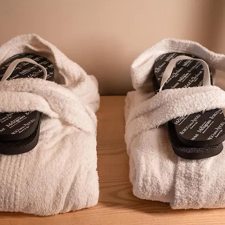 Borgo Degli Angeli E * San Vitale