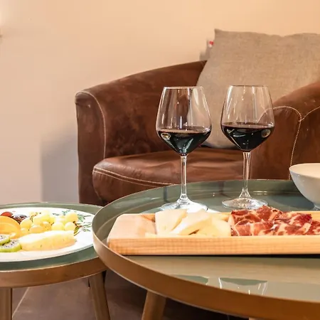 Borgo Degli Angeli E *