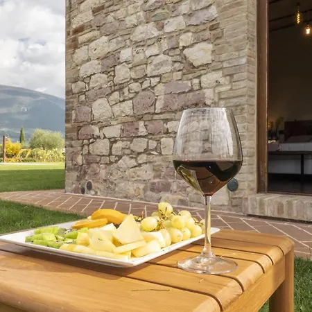 Borgo Degli Angeli E * San Vitale