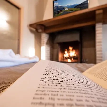 ファームステイ Borgo Degli Angeli E サン・ヴィターレ