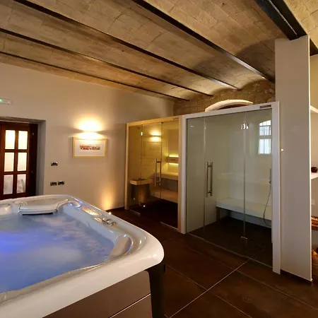 Borgo Degli Angeli E