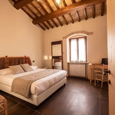 Фермерский дом Borgo Degli Angeli E Сан-Витале