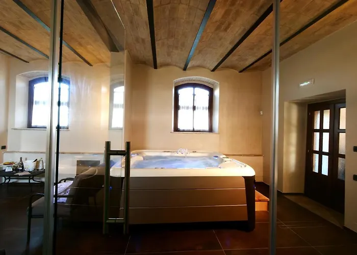 Borgo Degli Angeli E Alloggio per agriturismo San Vitale