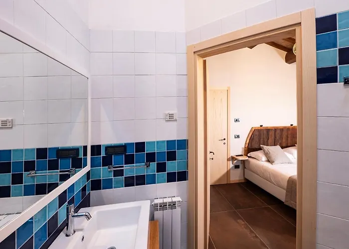 Borgo Degli Angeli E * San Vitale